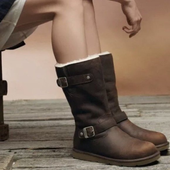 Ugg  Rare Kensington Wax Brown Sheepskin ShearlingBuckle  Boots - Picture 1 of 16